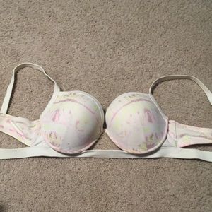 Victoria’s Secret bikini top size 36 DD
